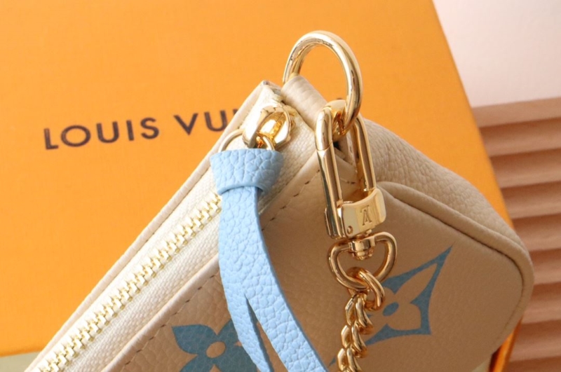 LV Clutch Bags